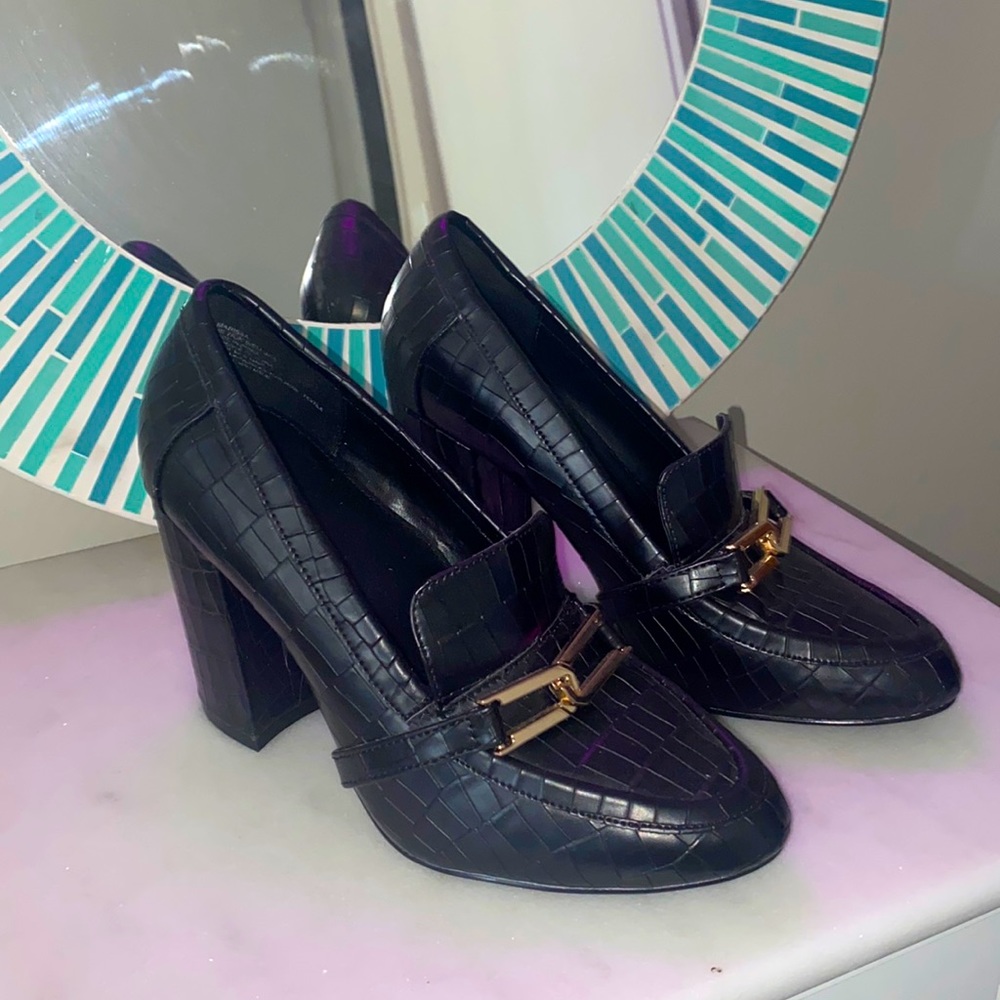 BLACK PUMPS